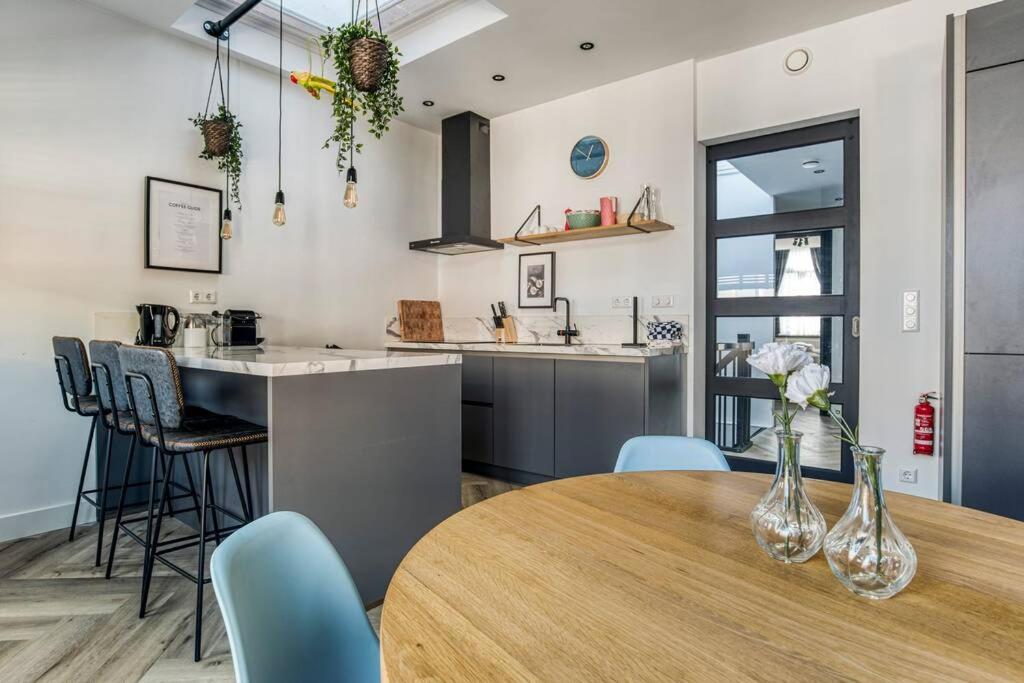 Hosted By Wendy Willem 3 Den Haag